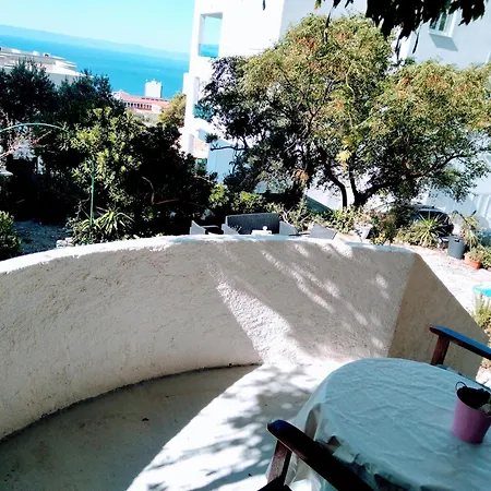 Flores With Garden & Sea View